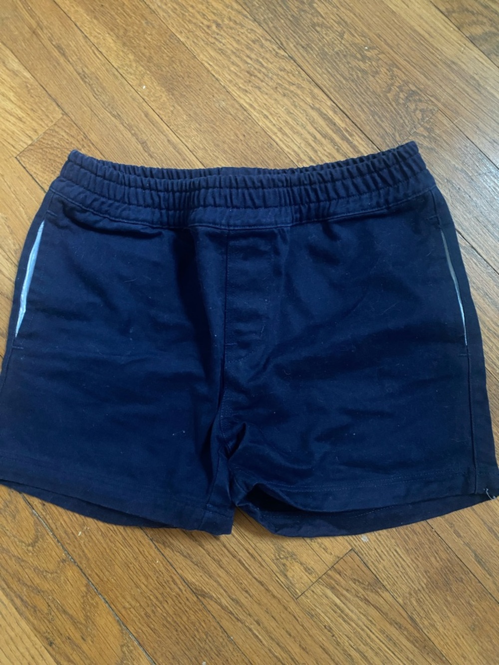The Beaufort Bonnet Company navy blue pull on shorts size 8